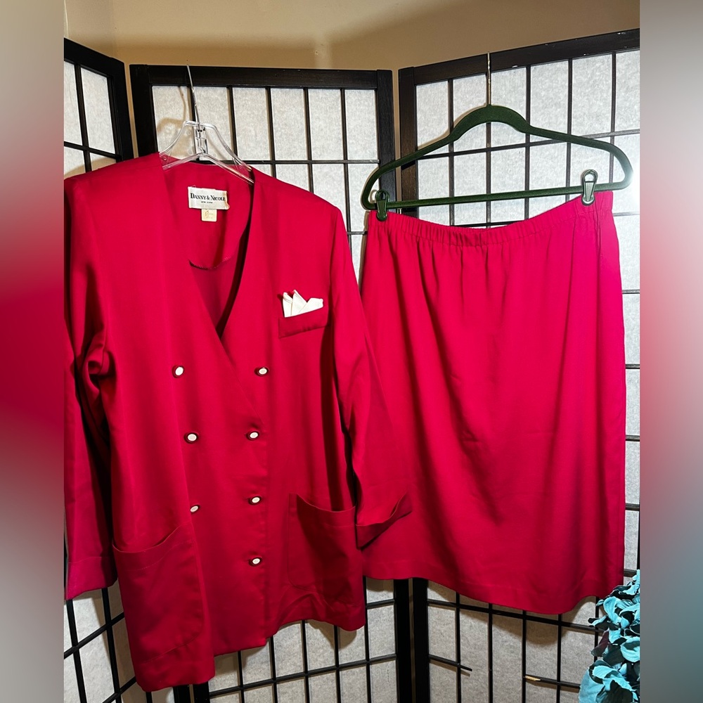 Vintage Danny & Nicole Women’s Skirt & Blazer Fuchsia Pink Suit Sz 18